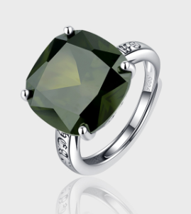 Fashionable Multi-Use Women's Ring for Scarves & Napkins