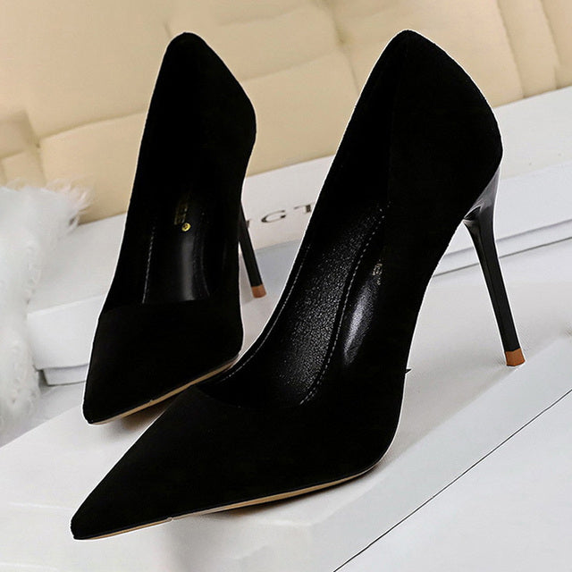 Pointed Toe Suede Pumps