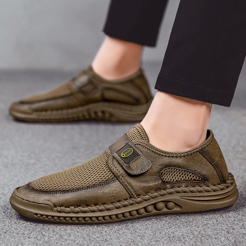Versatile Breathable Mesh Men's Flat Bottom Shoes
