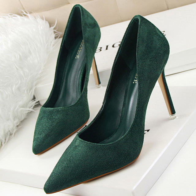 Pointed Toe Suede Pumps