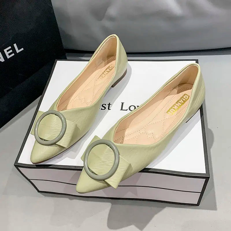Ladies Footwear Pointed Toe Women's Flat Shoes Bride Moccasins Spring 2025 Trend Y2k High Quality Fashion Elegant Dress Lastest