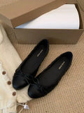 Women's Two-Tone Bowtie Flat Heel Loafers Slip-On Round Toe Dress Flats Comfortable Vintage Shoes for Office Daily Wear Party