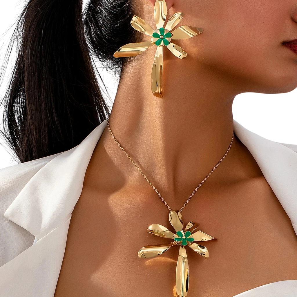 Womens Jewelry Set Exaggerated Metal Flower Center With Green Enamel Craftsmanship Earrings And Necklace Set Suitable For Daily Wear And Vacation