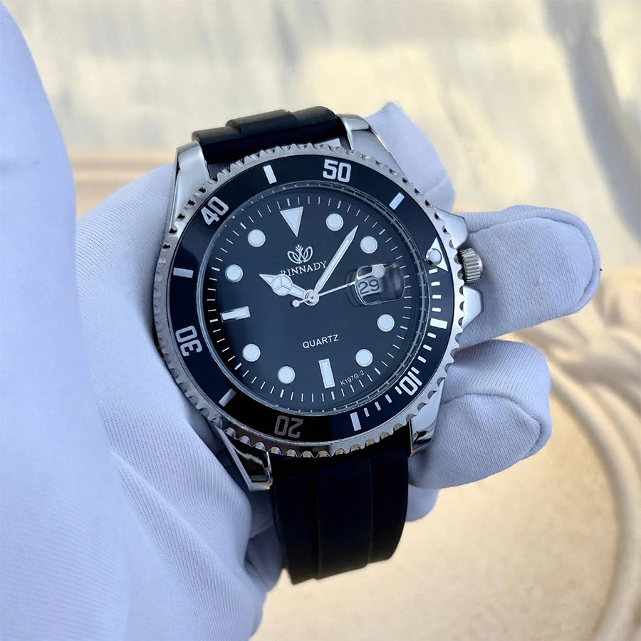 Men's Sporty Timepiece with Grand Appeal: Elevate Your Wrist Game