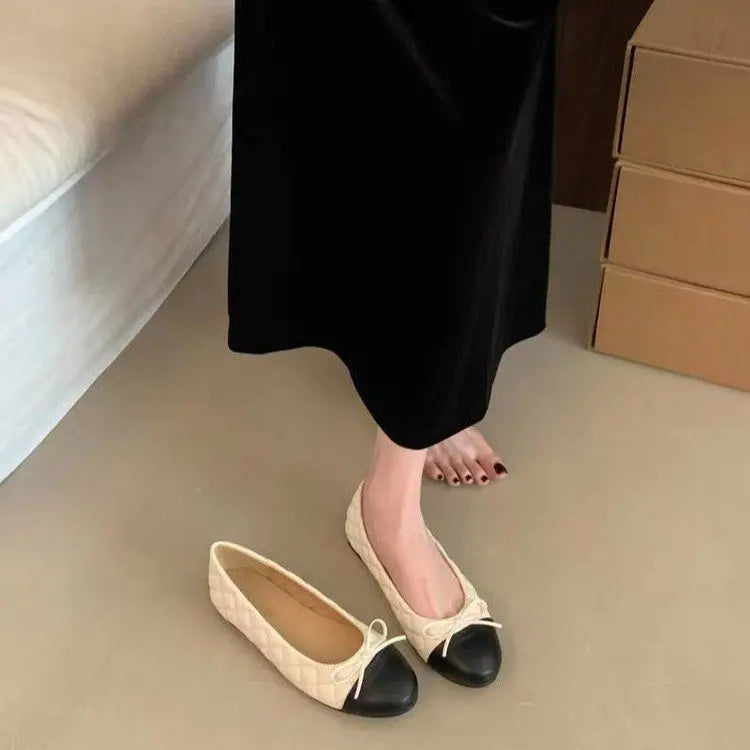 Women's Two-Tone Bowtie Flat Heel Loafers Slip-On Round Toe Dress Flats Comfortable Vintage Shoes for Office Daily Wear Party