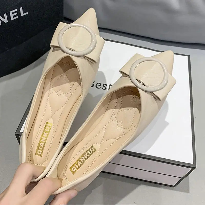 Ladies Footwear Pointed Toe Women's Flat Shoes Bride Moccasins Spring 2025 Trend Y2k High Quality Fashion Elegant Dress Lastest