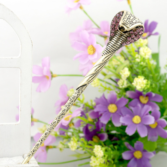 Vintage Hair Accessories for Traditional Costumes