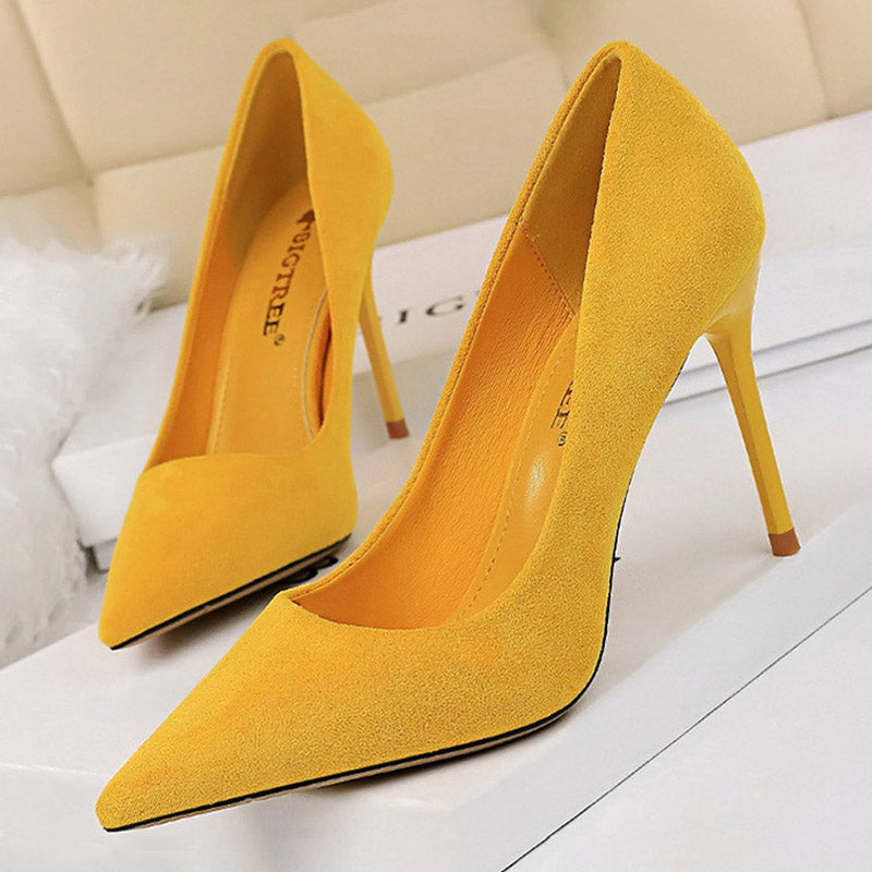 Pointed Toe Suede Pumps
